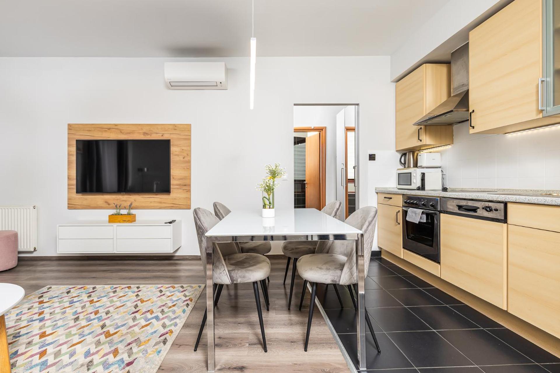 Venus - King Street V - Balcony Apartament